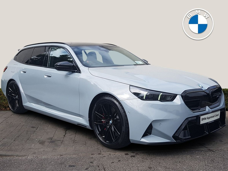 2026 BMW M5 4.5L Petrol Plug-in Hybrid For Sale Images