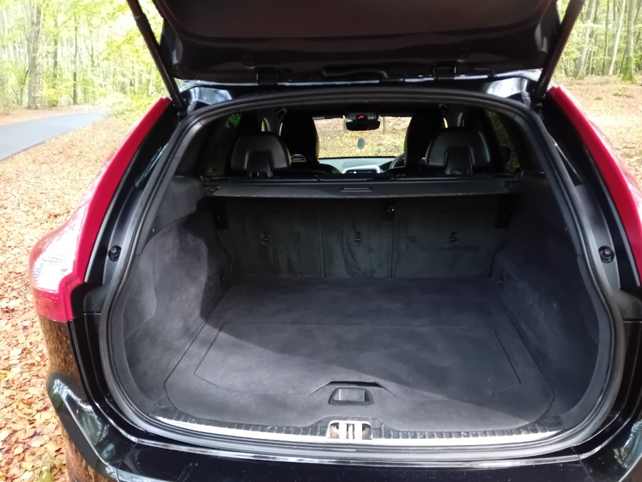 2017 Volvo XC60 2.4L Diesel For Sale Images