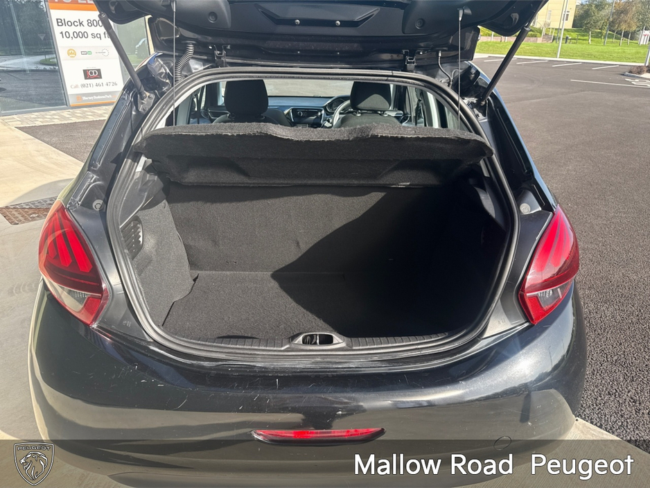 Peugeot 208 ACCESS 1.2 68 4DR — thumbnail 10