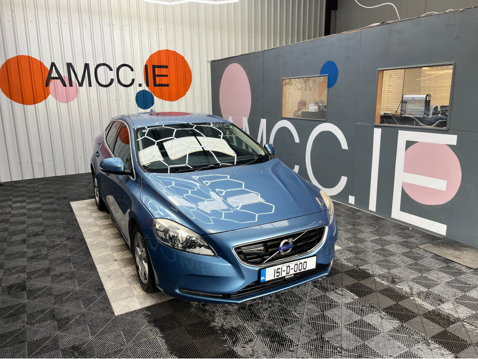 Used Volvo V40 2015 in Dublin
