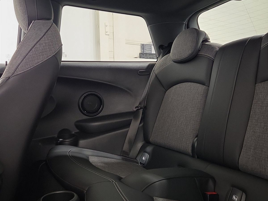 2023 MINI Hatch 0L Electric For Sale Images