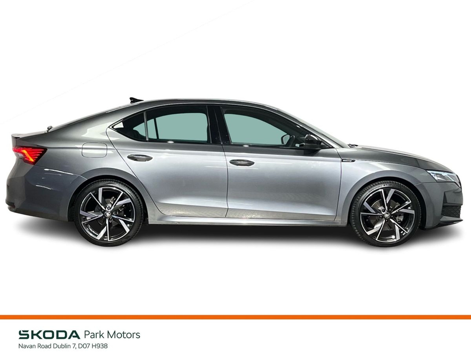 Skoda Octavia Sportline DSG 2.0TDI 150BHP - Reversing Camera - Ambient Lighting - Climate Control - Heated Seats - Keyless Start - Apple CarPlay/Android Auto — thumbnail 7