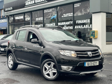 Dacia Sandero STEPWAY SIGNATURE TCE 90 4DR