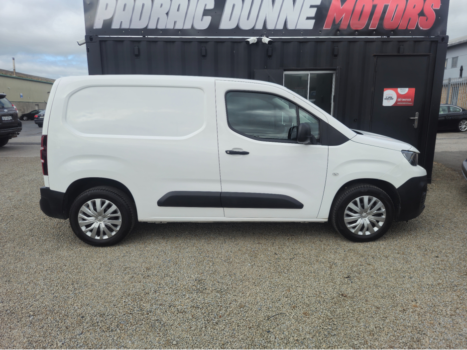 2021 Peugeot Partner 1.5L Diesel For Sale Images
