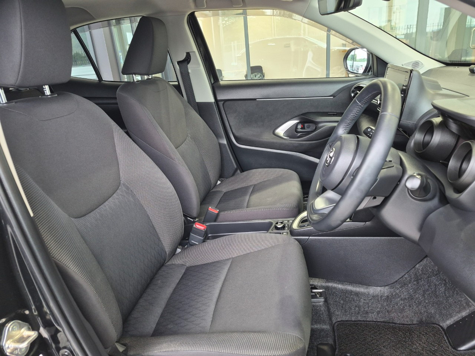 2023 Toyota Yaris Cross 1.5L Petrol Hybrid For Sale Images