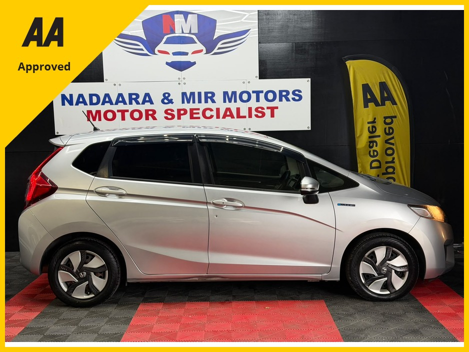 Honda Fit GP5 — thumbnail 6