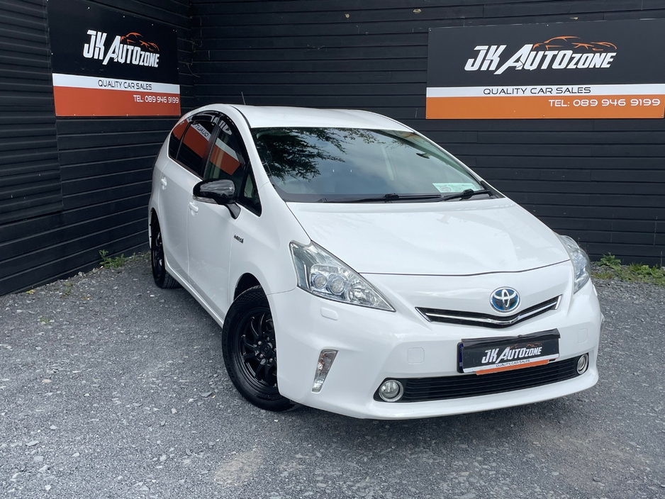 2012 Toyota Prius Alpha