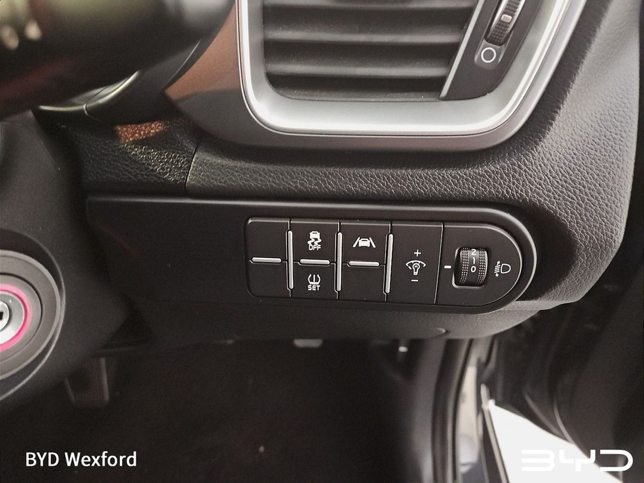 2023 Kia Ceed 1.6L Diesel Hybrid For Sale Images