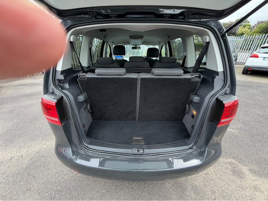 2015 Volkswagen Touran 1.6L Diesel For Sale Images