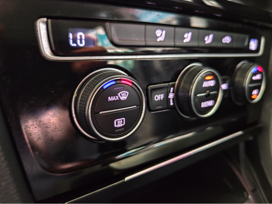 2016 Volkswagen Golf 1.2L Petrol For Sale Images