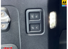 2025 Land Rover Defender 3.0L Diesel For Sale Images