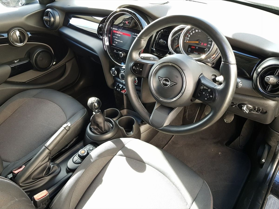 2021 MINI Hatch 1.5L Petrol For Sale Images