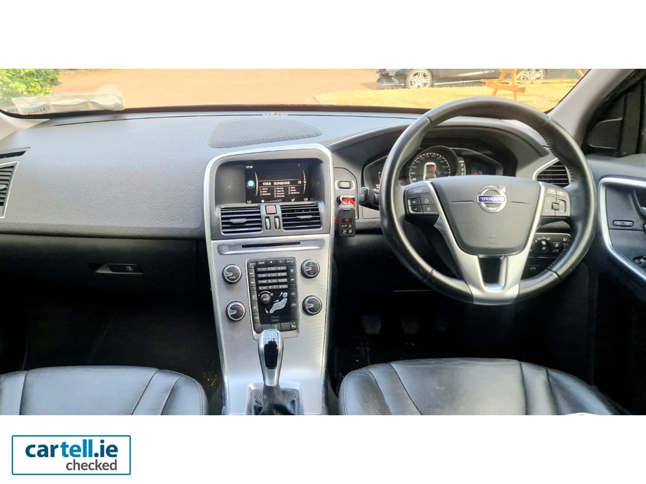 2017 Volvo XC60 2L Diesel For Sale Images