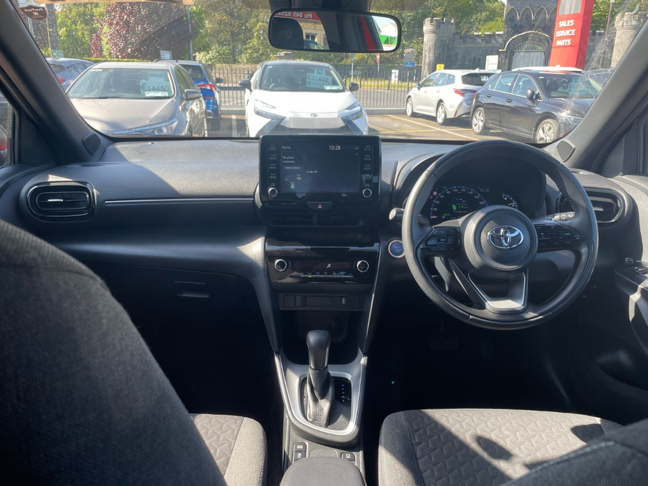 2024 Toyota Yaris Cross 1.5L Petrol Hybrid For Sale Images