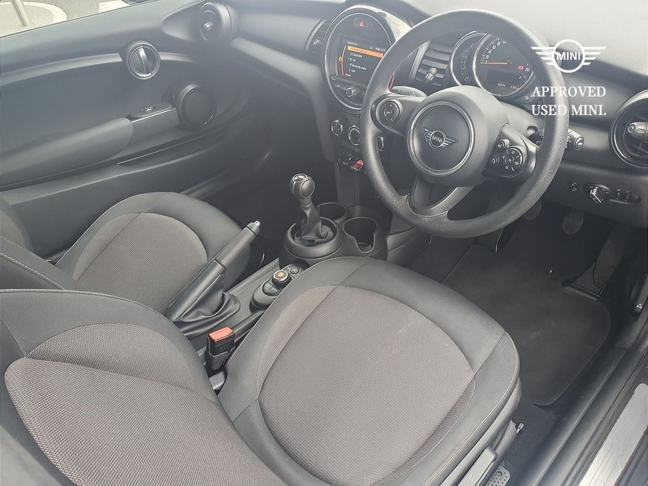 2019 MINI Hatch 1.5L Petrol For Sale Images