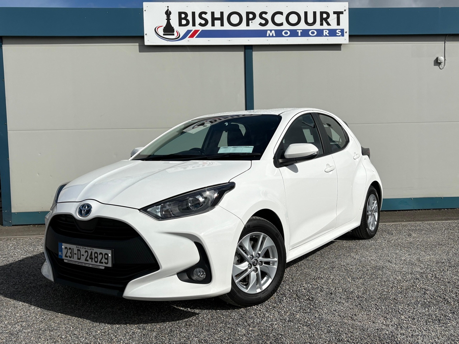 Toyota Yaris 1.5 HYBRID LUNA 4DR AUTO