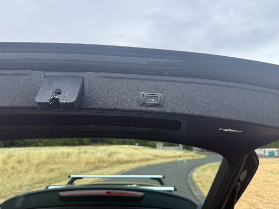 Audi A4 2.0 TFSI SPORT S 190PS 5DR AUTO — thumbnail 17