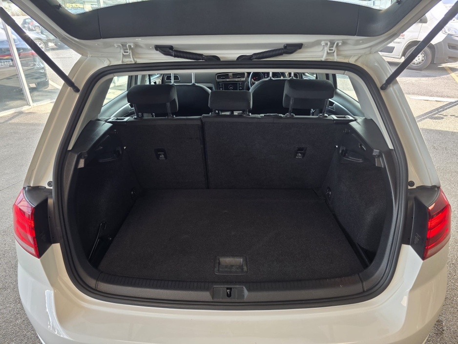 2019 Volkswagen Golf 1L Petrol For Sale Images
