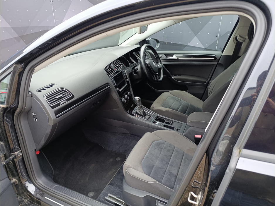2014 Volkswagen Golf 1.4L Petrol For Sale Images