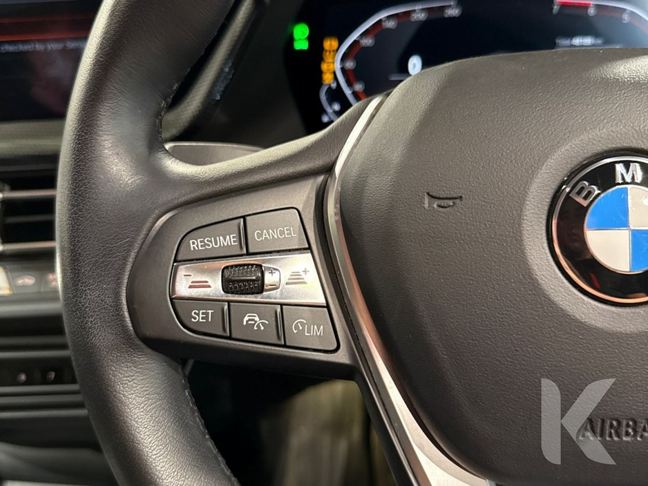 BMW 1 Series 1.5 AUTOMATIC - NEW MODEL - PLAY EDITION - CRUISE CONTROL - DIGITAL DASH REAR CAMERA/PARKING RADAR — thumbnail 11
