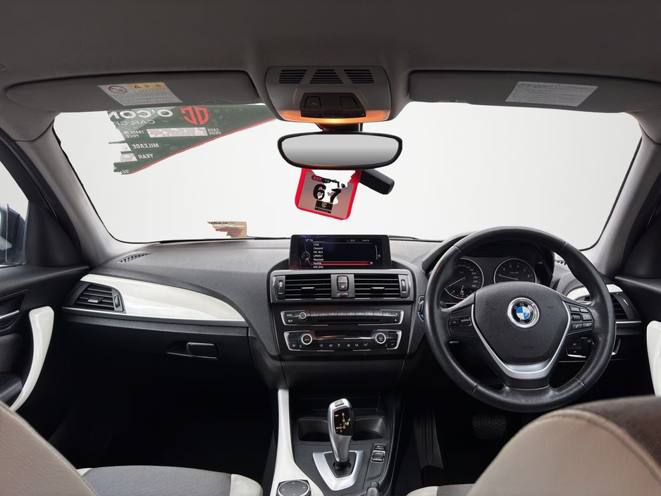 BMW 1 Series 116i Urban "Small car… big attitude" — thumbnail 13