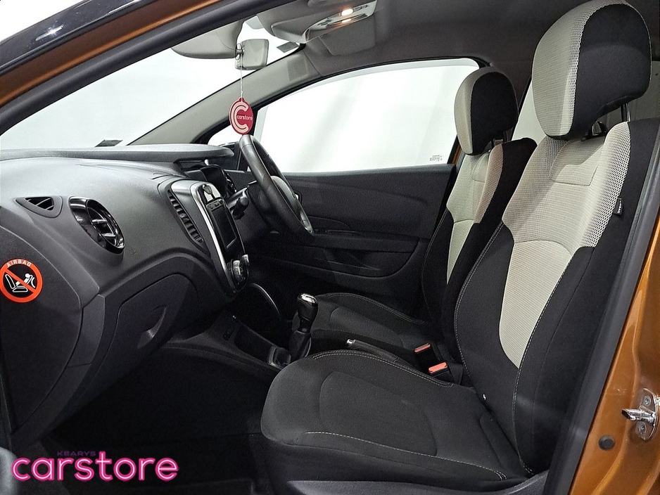 Renault Captur 1.5 dCi 90 ICONIC — thumbnail 9