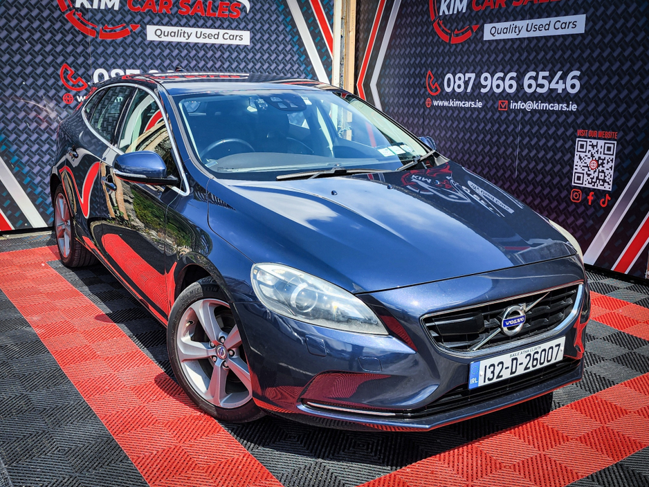 2013 Volvo V40 1.6L Petrol For Sale Images
