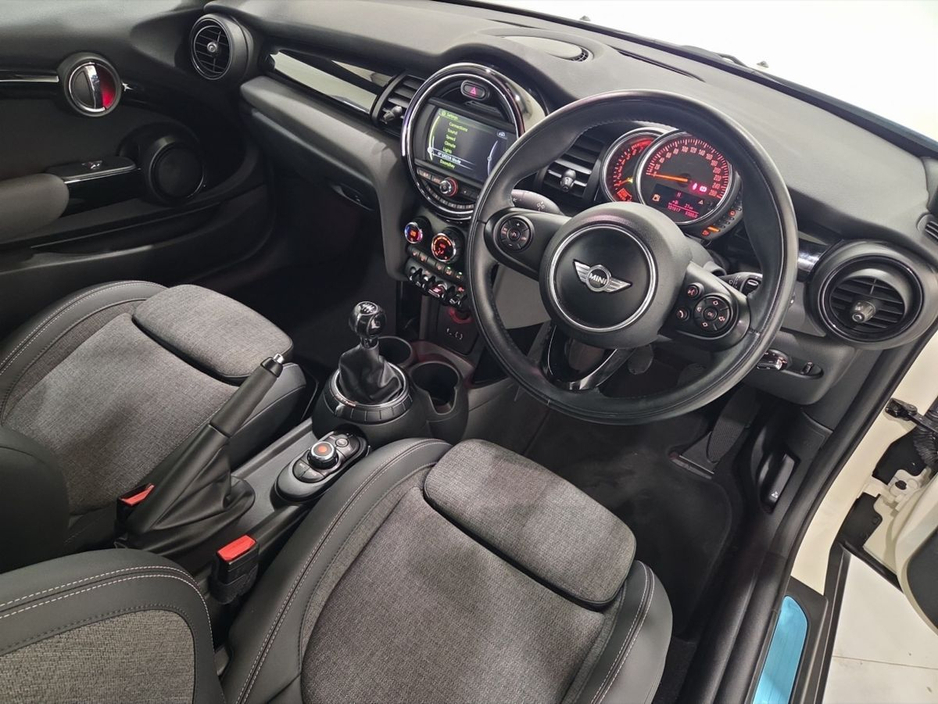 2016 MINI Convertible 2L Petrol For Sale Images