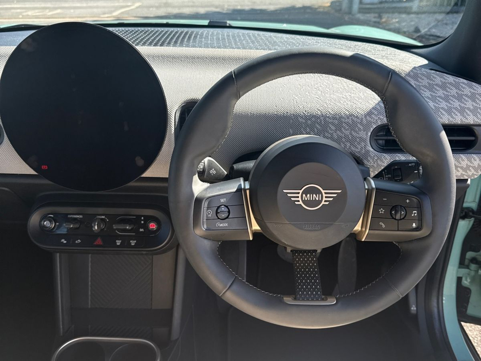 2024 MINI Hatch 1.5L Petrol For Sale Images
