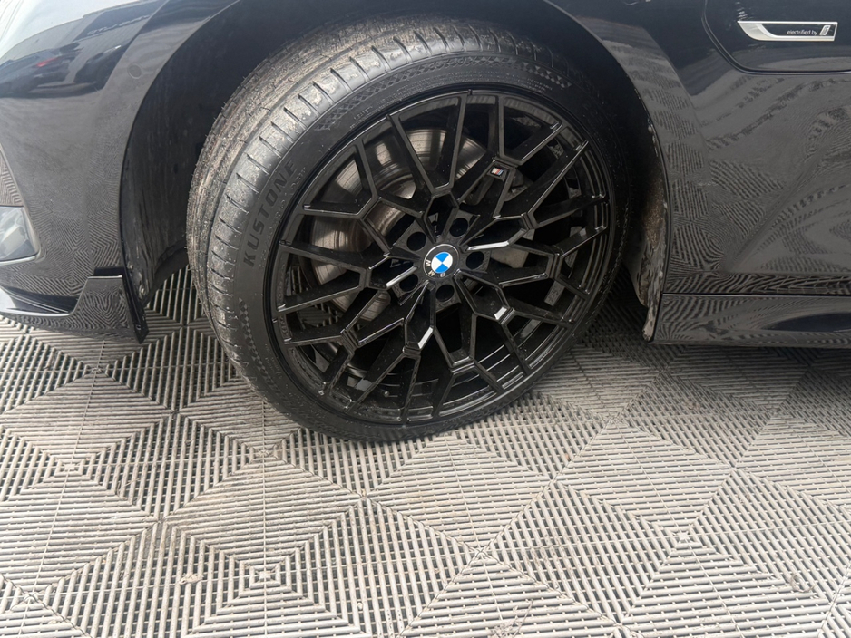 BMW 3 Series M SPORT AUTO — thumbnail 11