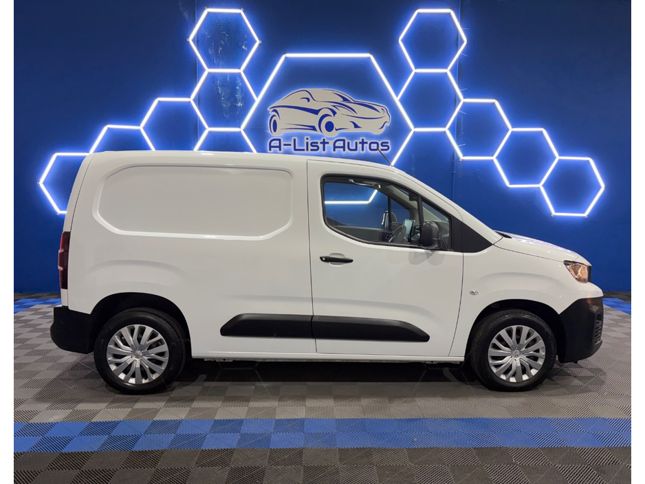 2021 Peugeot Partner 1.5L Diesel For Sale Images