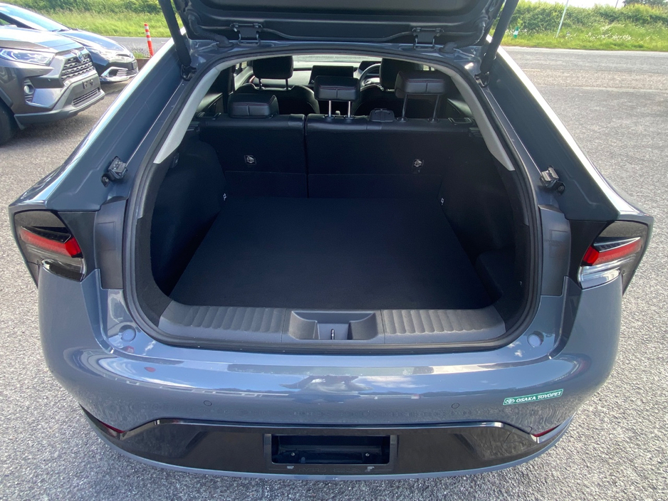 2023 Toyota Prius 2L Petrol Hybrid For Sale Images