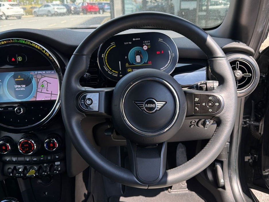 2023 MINI Hatch 0L Electric For Sale Images
