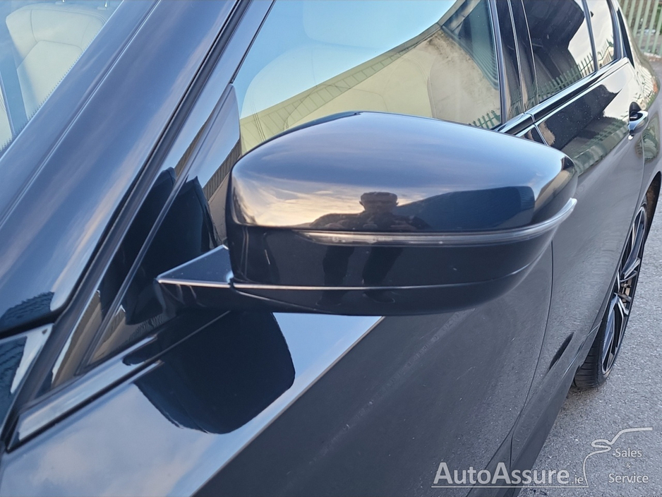 2023 BMW 5 Series 2L Petrol Plug-in Hybrid For Sale Images