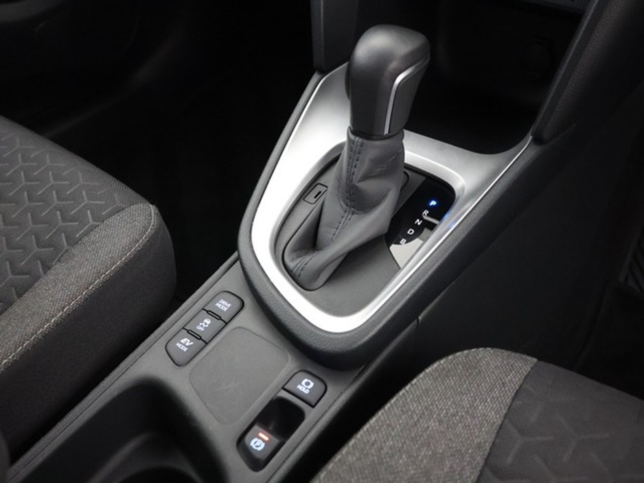 Toyota Yaris Cross Luna Sport Hybrid — thumbnail 12