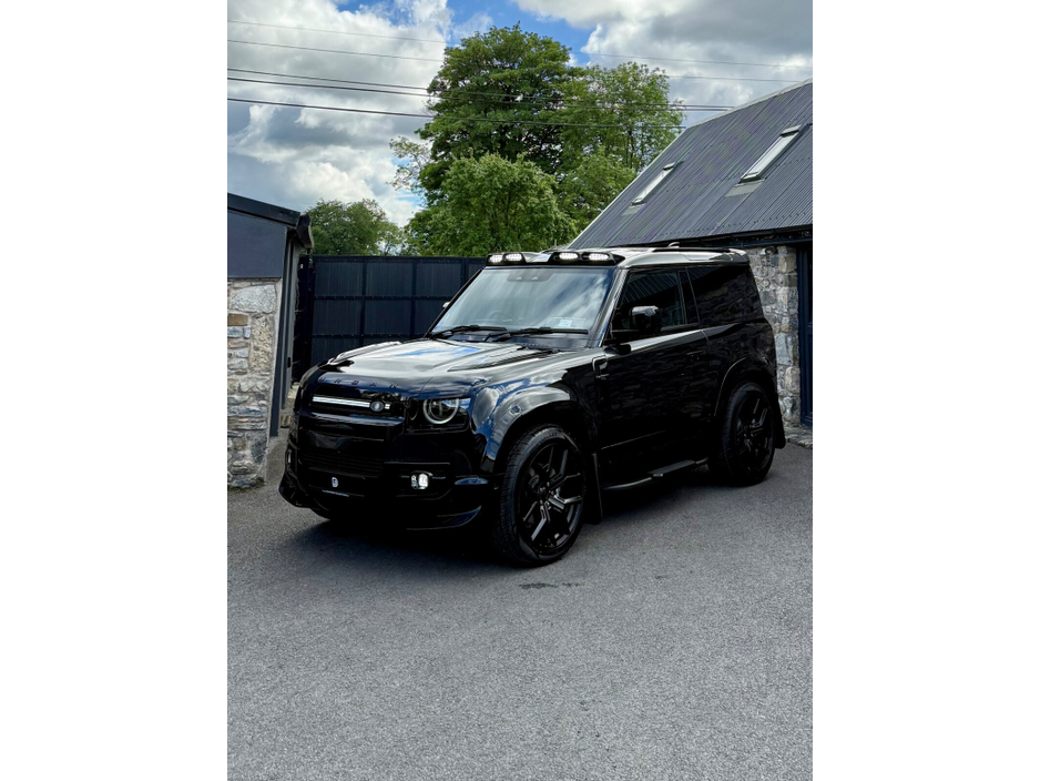 2026 Land Rover Defender 3L Diesel For Sale Images