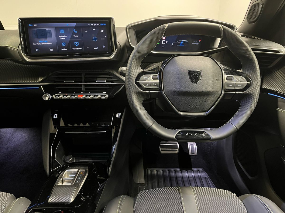 Peugeot 2008 GT EV 54kWh 156BHP - Reversing Camera - Climate Control - Cruise Control - Keyless Start - Apple CarPlay/Android Auto — thumbnail 14