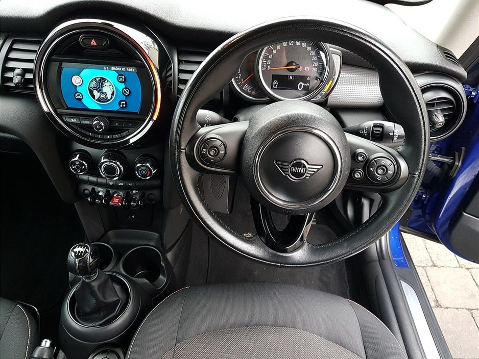 2019 MINI Hatch 1.5L Petrol For Sale Images
