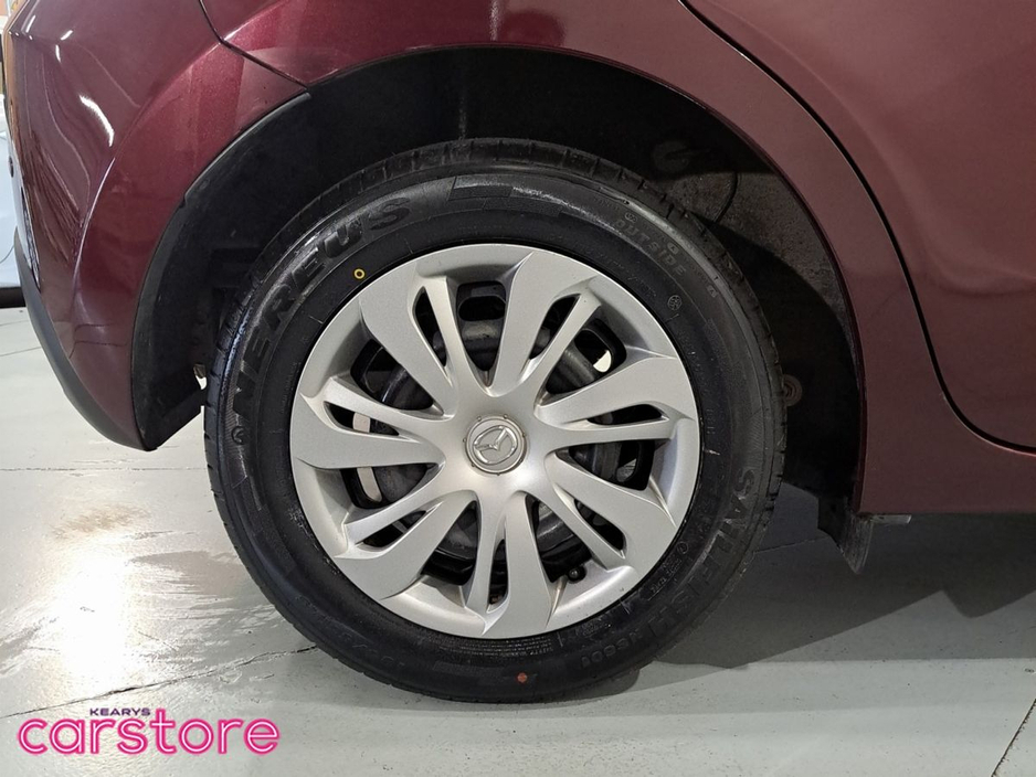 Mazda Demio — thumbnail 14