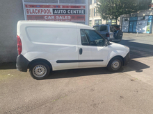 2015 Vauxhall Combo 1.2L Diesel For Sale Images