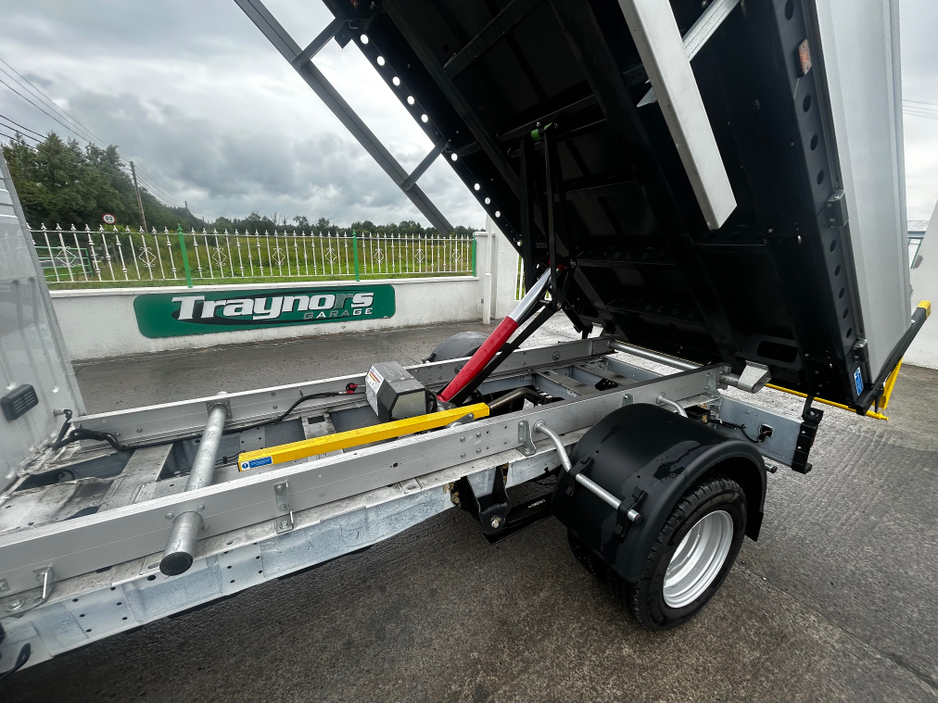 2025 Maxus Deliver 9 2.0L Diesel For Sale Images