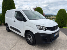 2023 Peugeot Partner 1.5L Diesel For Sale Images