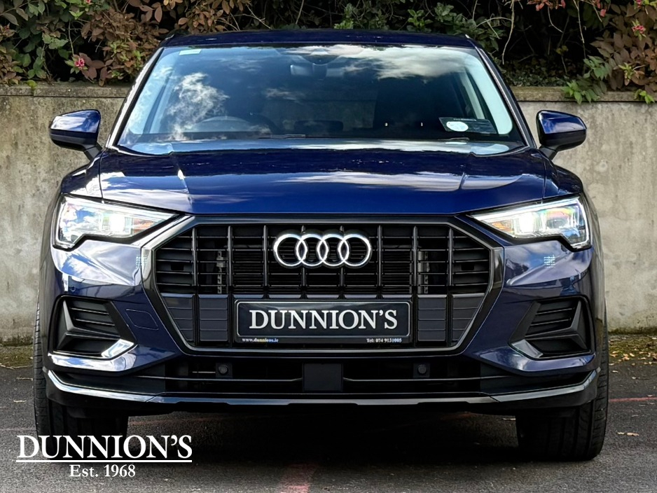 2025 Audi Q3 1.5L Petrol For Sale Images