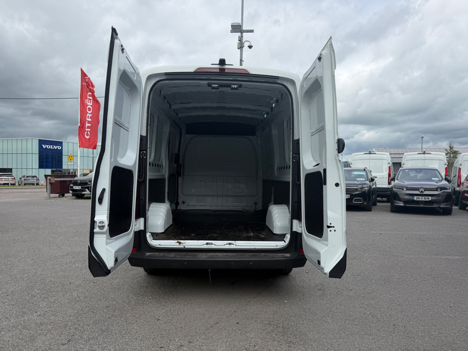 2026 Maxus Deliver 9 2L Diesel For Sale Images