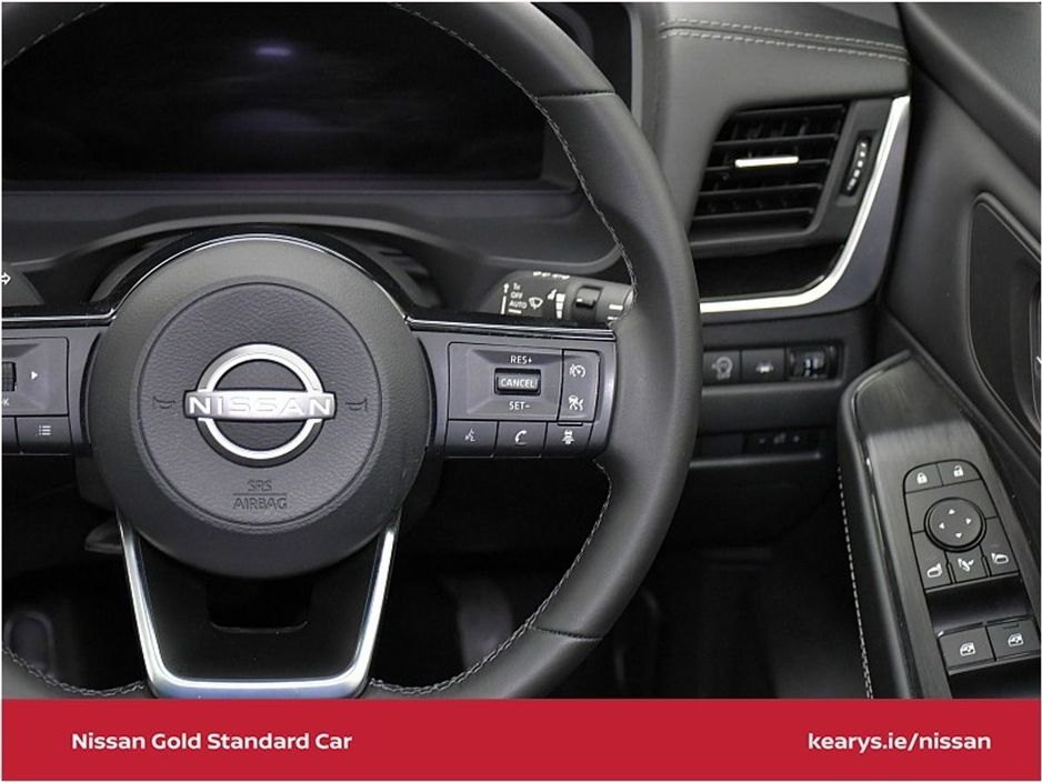 Nissan Qashqai 1.3 PET MILD HYBRID SV PREMIUM - 1 OWNER WITH A FULL SERVICE HISTORY — thumbnail 17