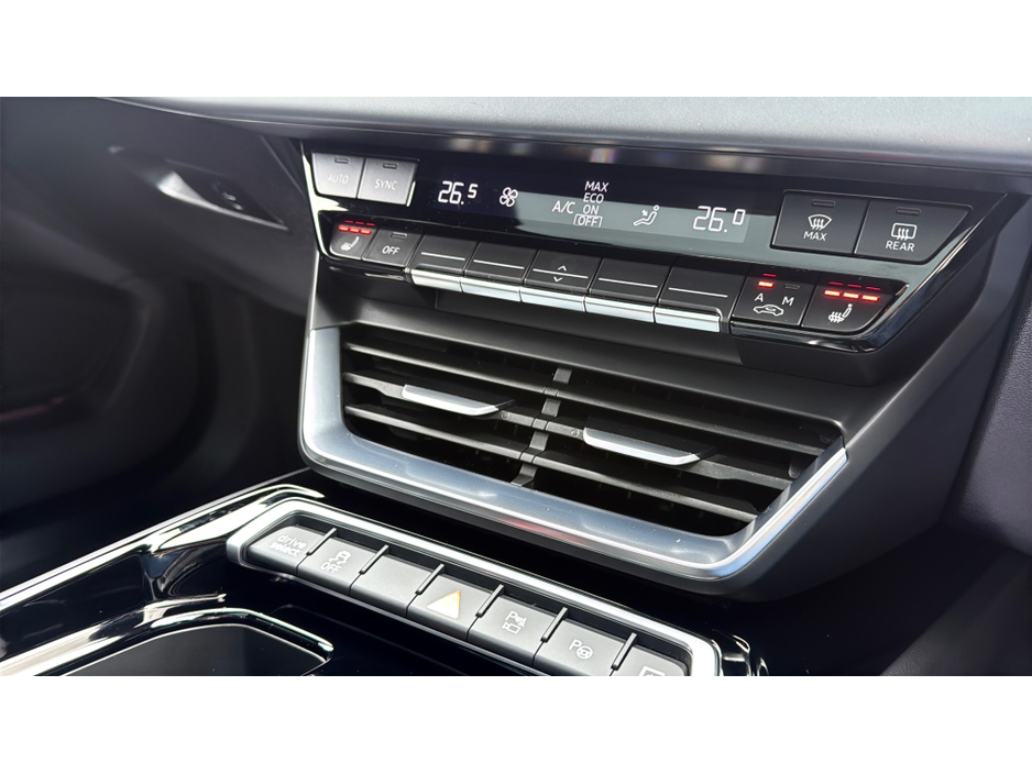 2023 Audi e-tron GT quattro 0.9L Electric For Sale Images