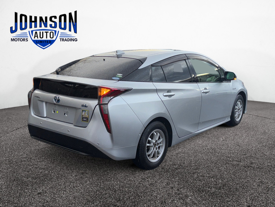 Toyota Prius 1.8 Petrol Hybrid Auto — thumbnail 7