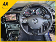 2021 Volkswagen Touran 2L Diesel For Sale Images