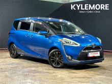 Toyota Sienta 1.8 HYBRID G EDITION - 7 SEATER - HEATED SEATS - 15'' FACTORY ALLOYS - DUAL AUTO SLIDING DOORS - PUSH BUTTON START/STOP - REAR CAMERA