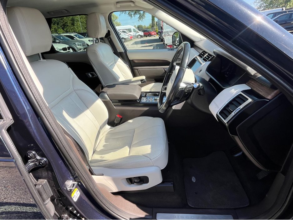 2019 Land Rover Discovery 2L Diesel For Sale Images